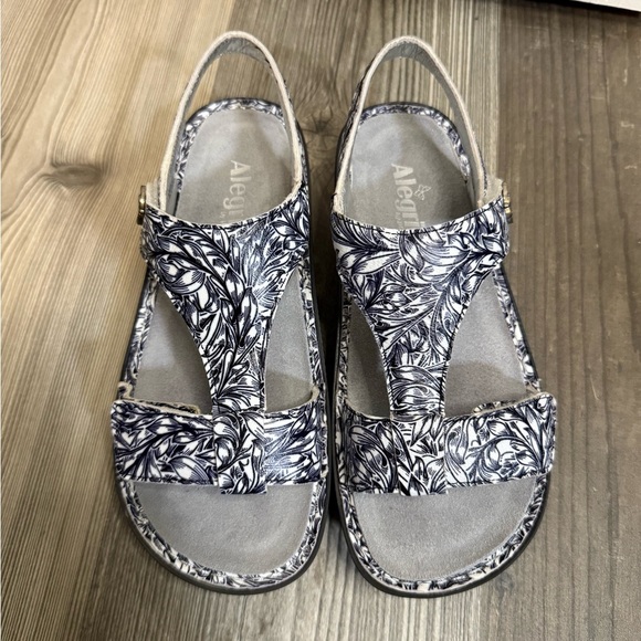 Alegria by PJ Lite Slingback Leather Sandal - Picture 2 of 4